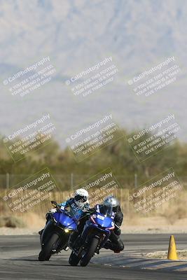 media/Oct-30-2025-Racers Edge (Thu) [[dabbdaf680]]/3-B Group/Session 2 Turn 2/